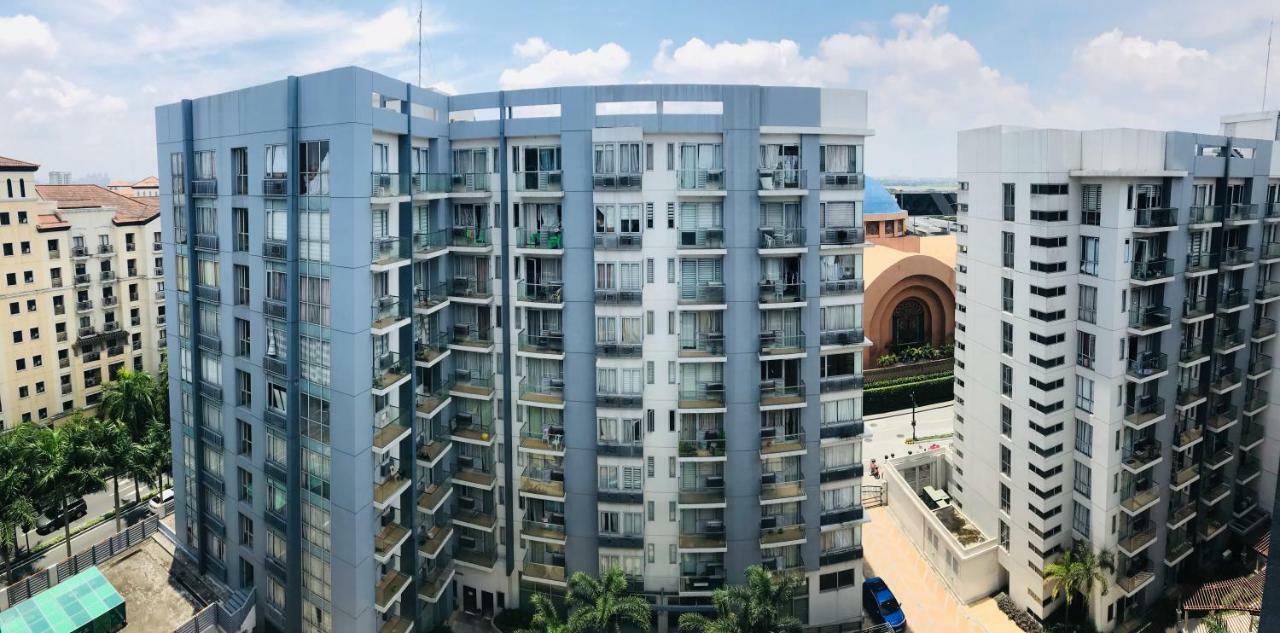 One Palm Tree Villas Across Naia-T3 Manilla Buitenkant foto